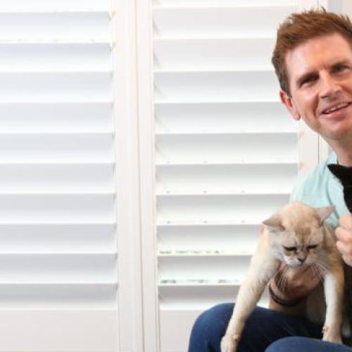Sunrise Weatherman Sam Mac is a cat lady looking for love