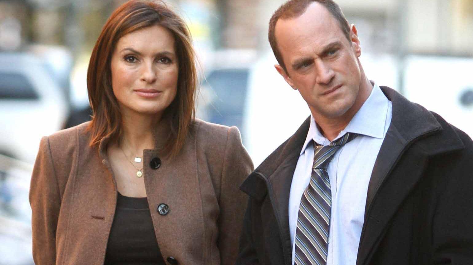 No Joke, This Is The 'Law & Order SVU' Reunion We All Deserve