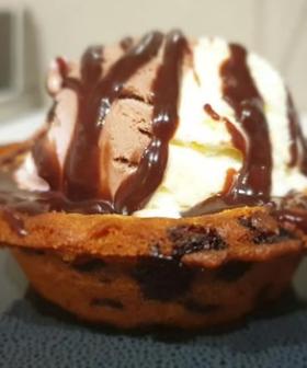 Here's How To Make Cookie Bowls From A Kmart Pie Maker!