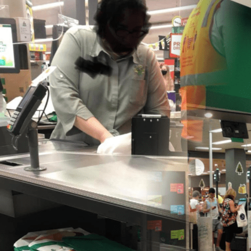 Woolworths Workers Amazing Gesture To Customer At The Checkout Will Make Your Day