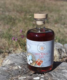 There's A Hot Cross Bun Gin Selling At The Farmers' Market This Weekend