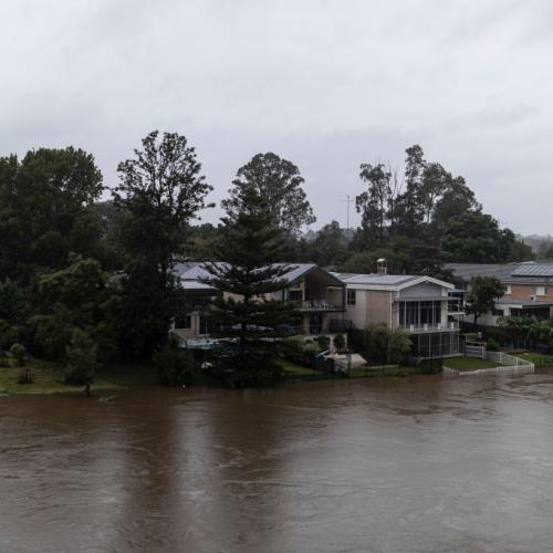 Erin & Soda Speak to Mike Byrne Who Is Currently Stuck In The NSW Floods