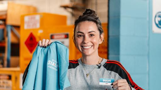 Amy Shark Learns All About Sharks