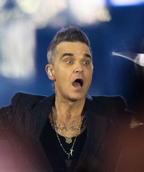 Robbie Williams Insists “I know I’d slaughter it” at Glastonbury Music Festival