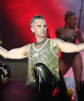 Robbie Williams Rocks The ADL500