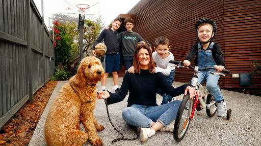 Aussie parents have forgotten how to have fun: Tap into your funny bone with five playtime tips!